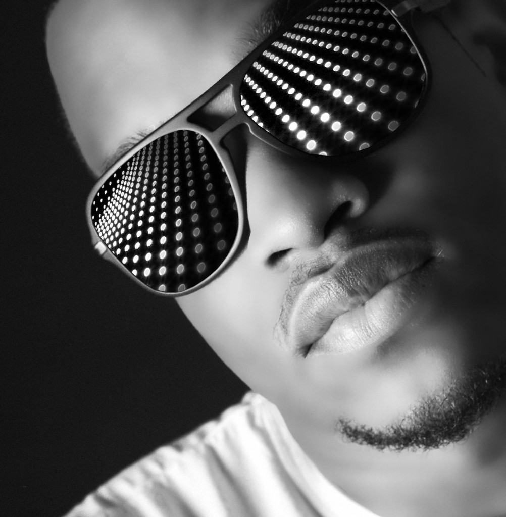twitpic 1002x1024 DJ CAISE PRESENTS LYNXXX   INTERNATIONAL