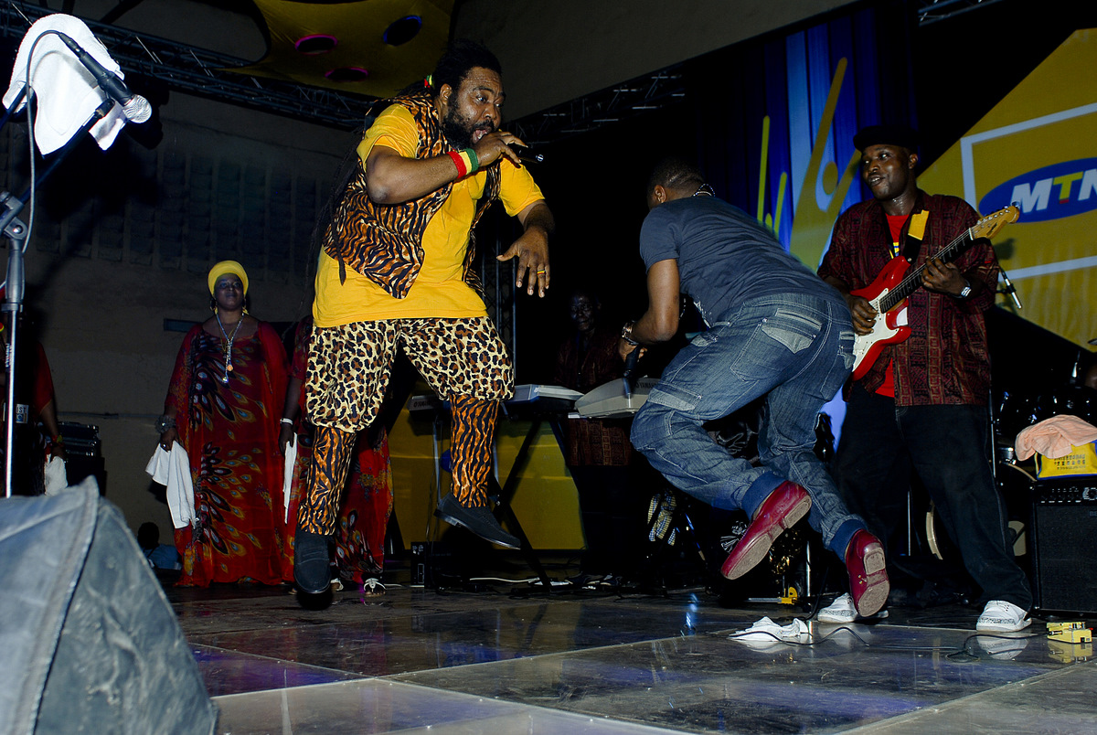 Ras Kimono and Julius Agwu (3) MTN POWER OF 10 CONCERT  DR SID, NAETO C, 9ICE OTHERS THRILL FANS IN MAKURDI AND ENUGU